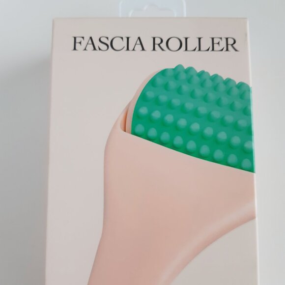 Fascia Roller For Sore Muscles - Picture 3 of 7